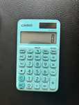 Sprawny turkusowy kalkulator prosty Casio