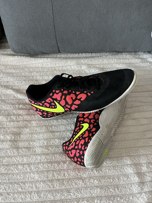 Футзалки Nike Elastico PRO