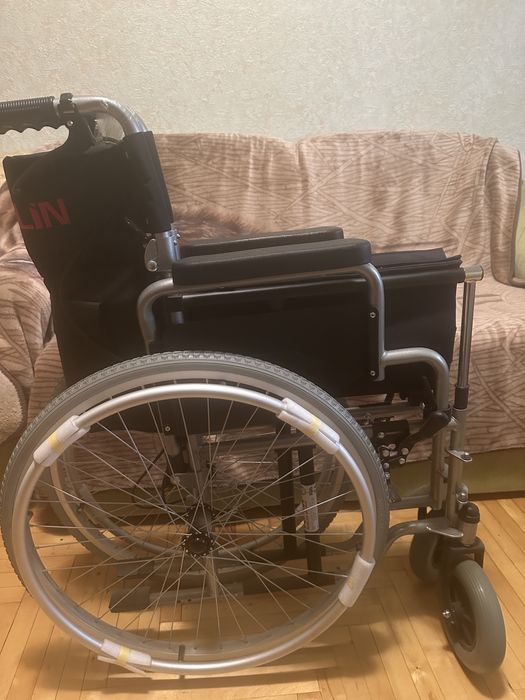 Кресло каталка инвалидная poylin