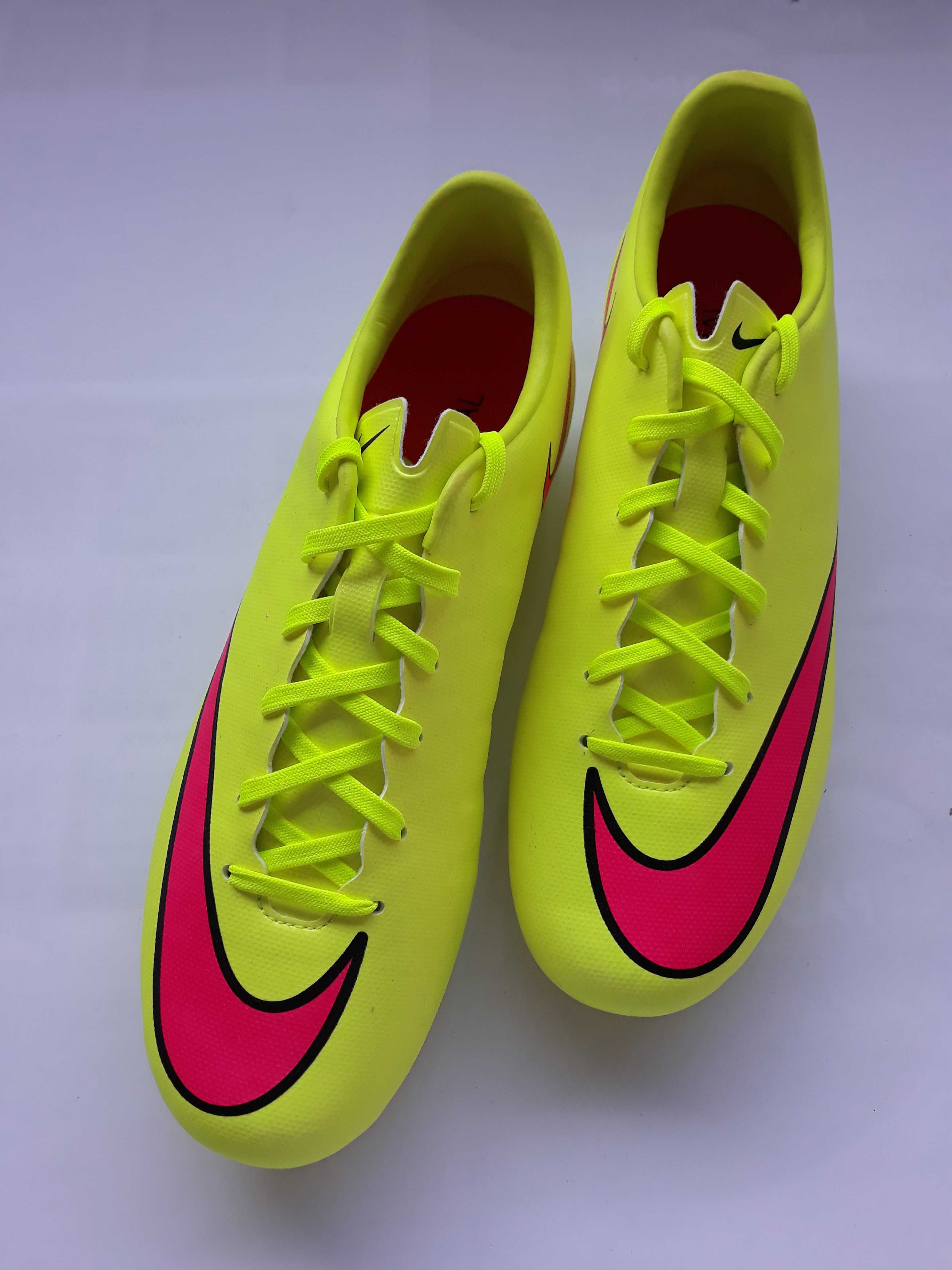 Nike Mercurial Victory FG - para o número 40,5