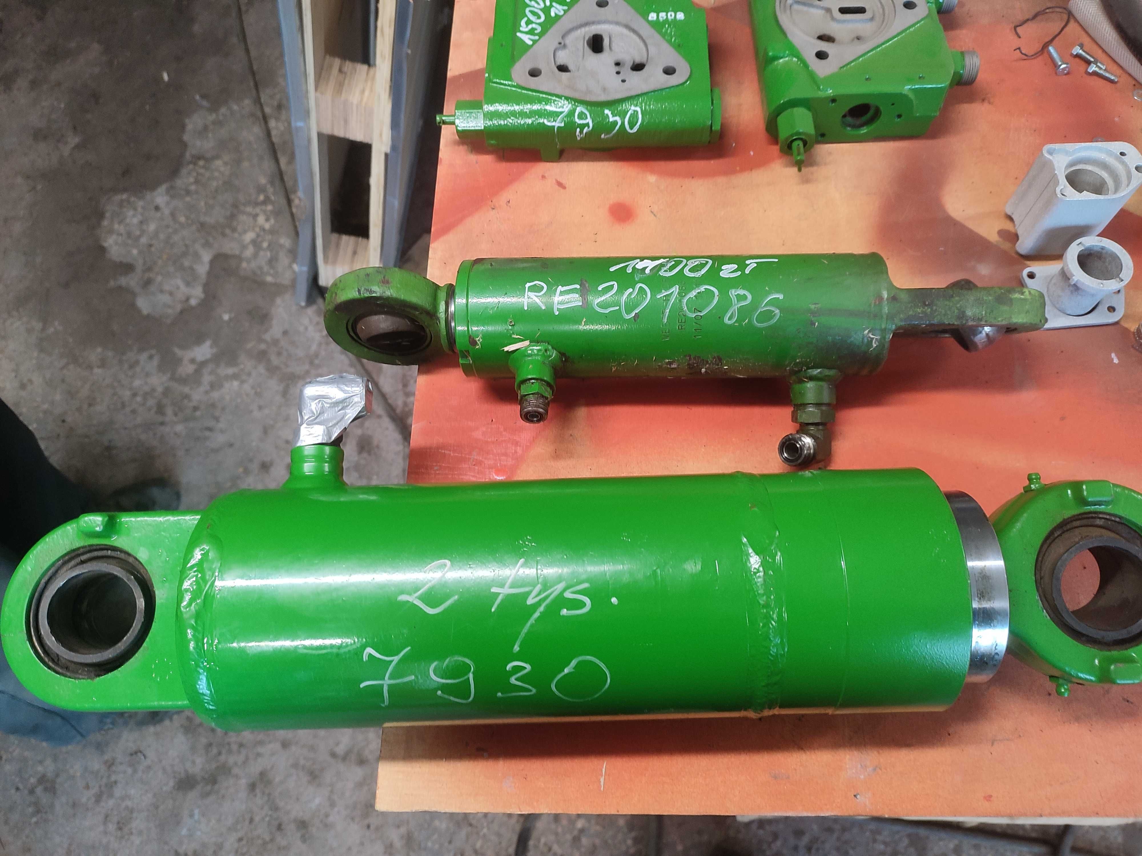 Siłownik hydrauliczny RE232429 john deere 7930