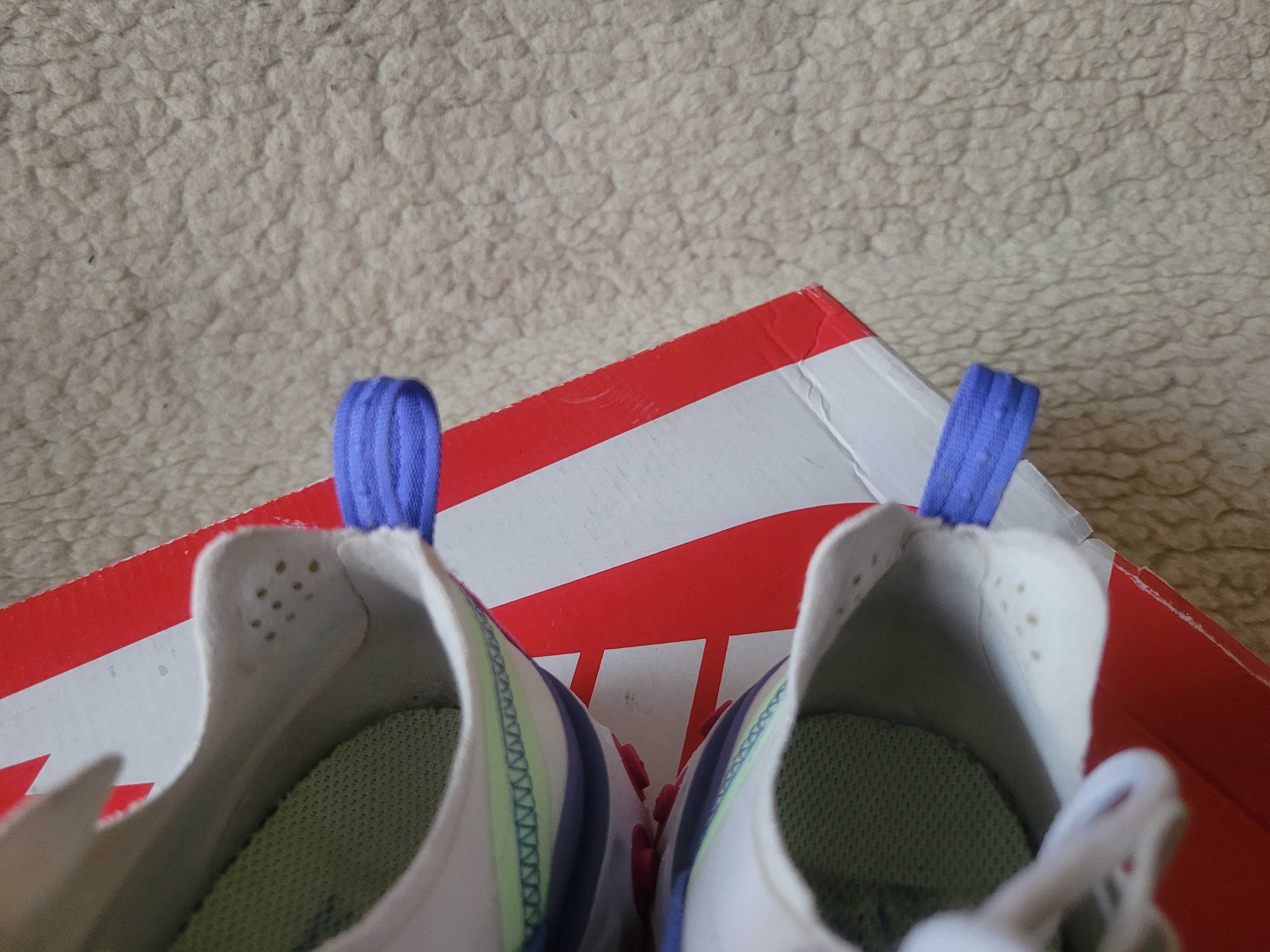 Ekstra lekkie buty trening / biegania Nike React Element 55 wkł.23 cm