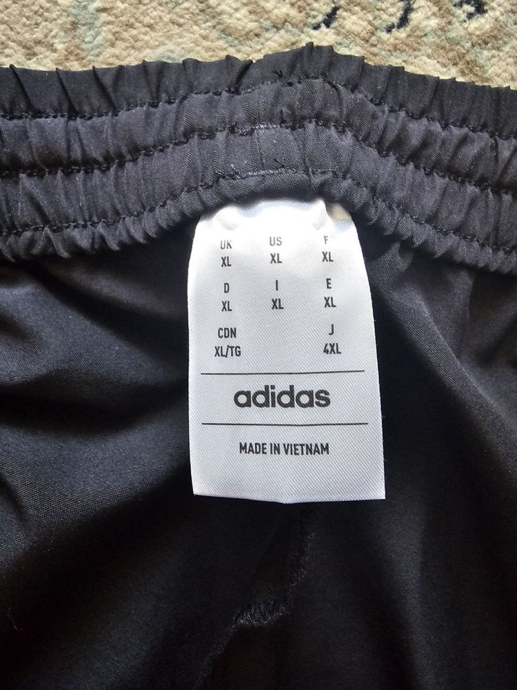 Продам костюм Adidas оригінал