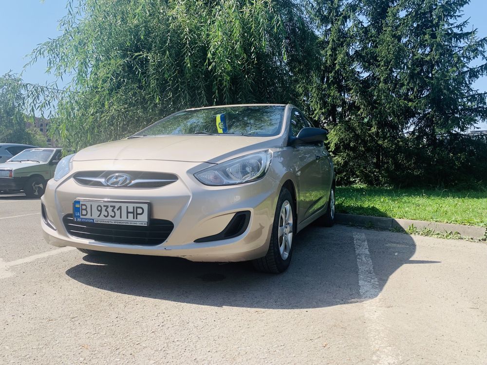 Продам автомобіль Hyundai Accent 2012