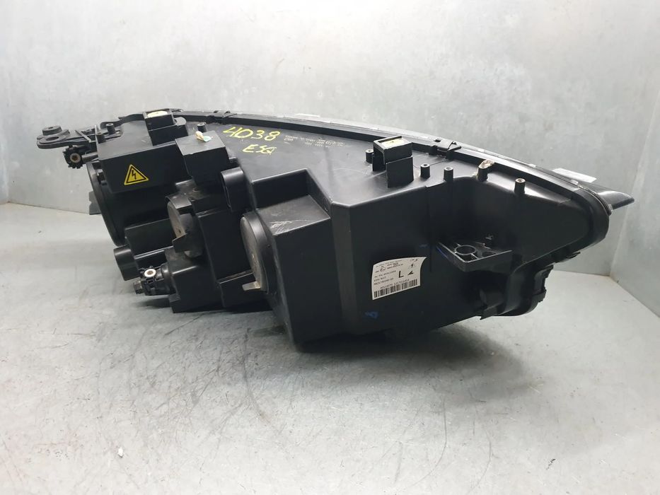 Ótica / farol esquerda DS DS7 Crossback (J_)