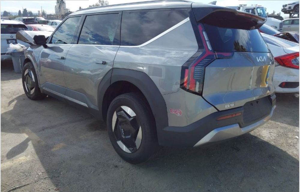 KIA EV9 11.2023 рік випуску