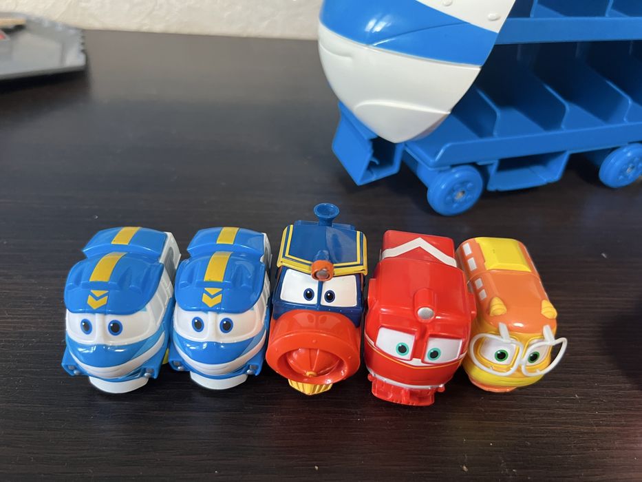 Ігровий набір кейс робот-потяг Кей