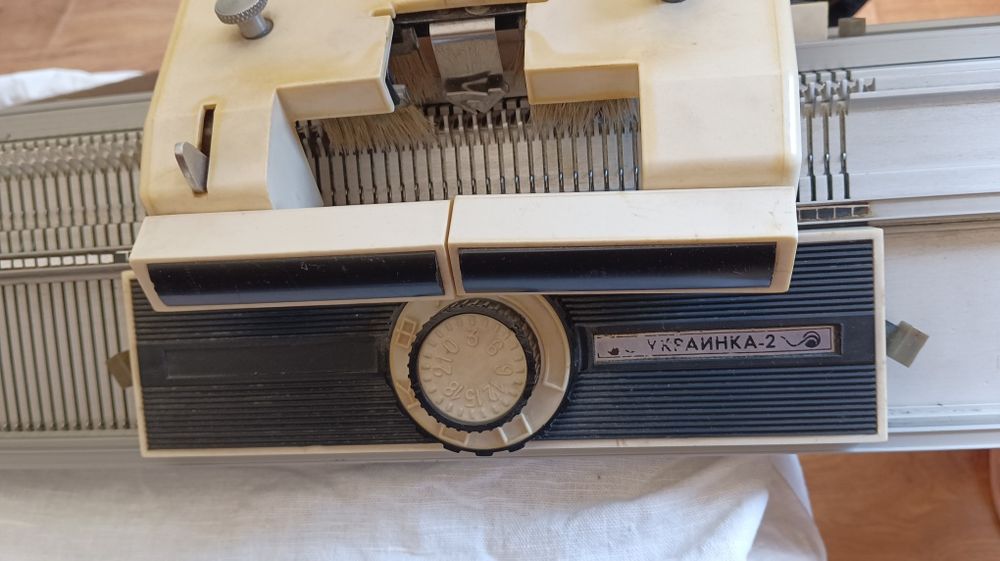 двофакторна в'язальна машина українка 2