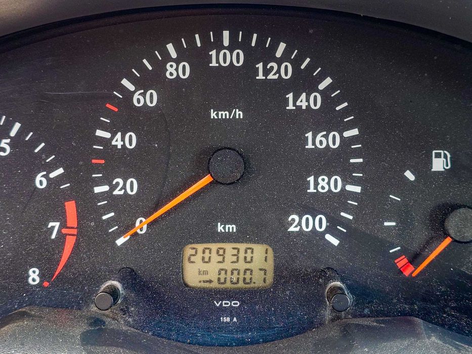 Nissan Micra K11 Automático de 2001