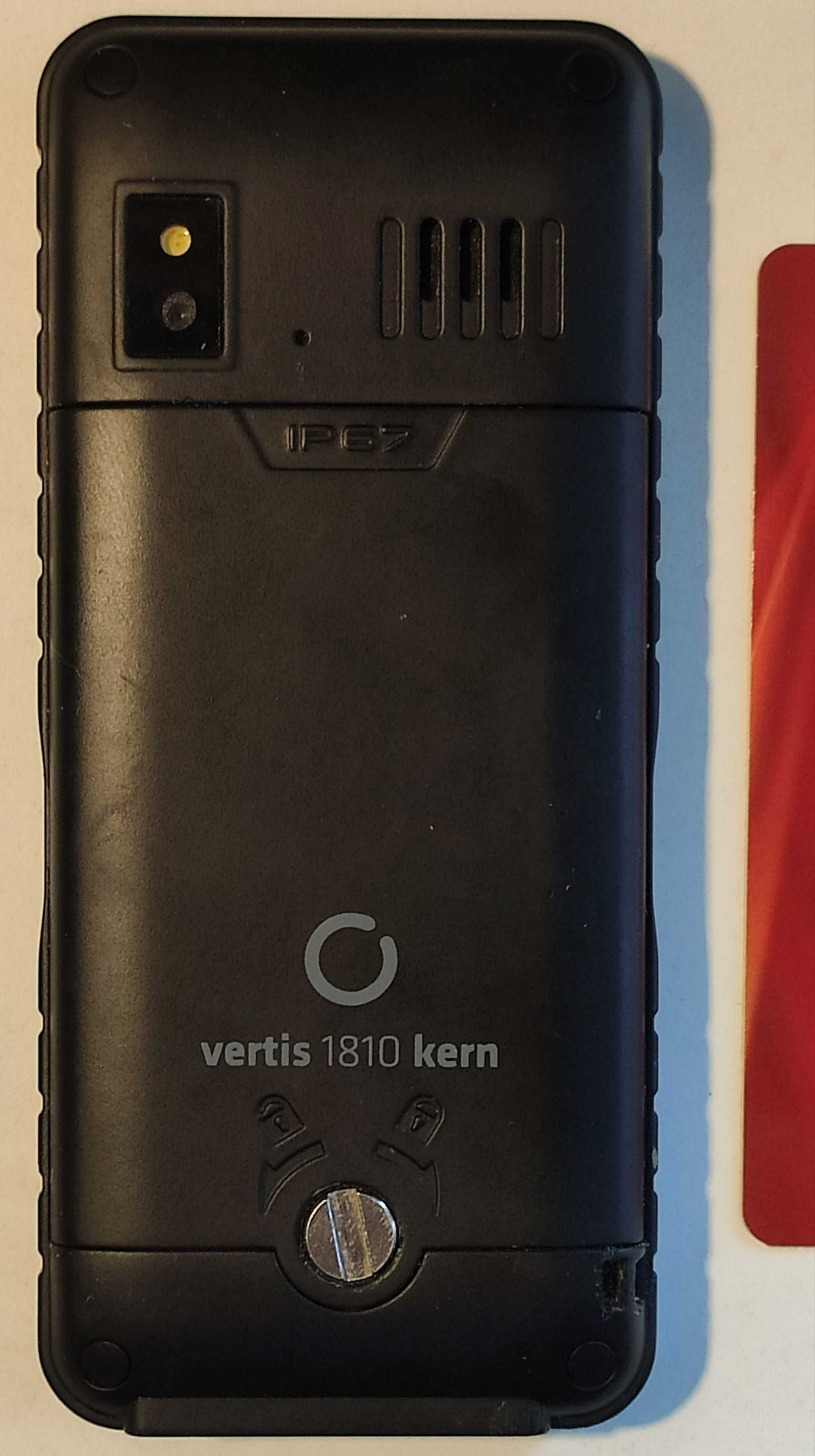 Overmax Vertis1810 Kern IP67 Dual-SIM, MP3, Jack audio 32MB ram