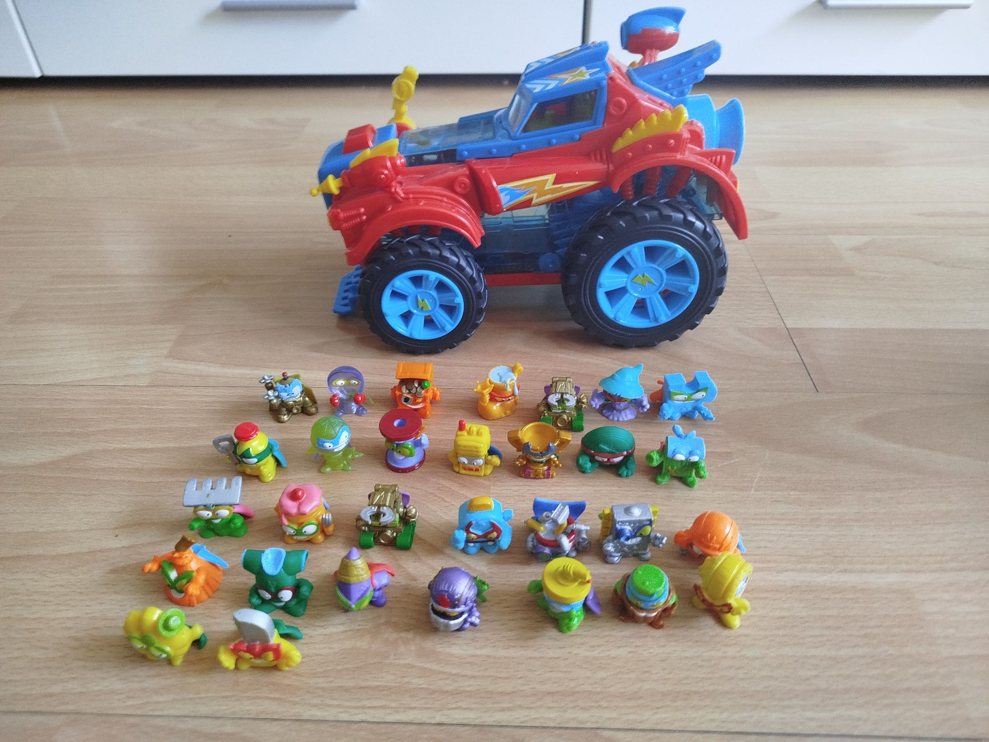 Autko super zings