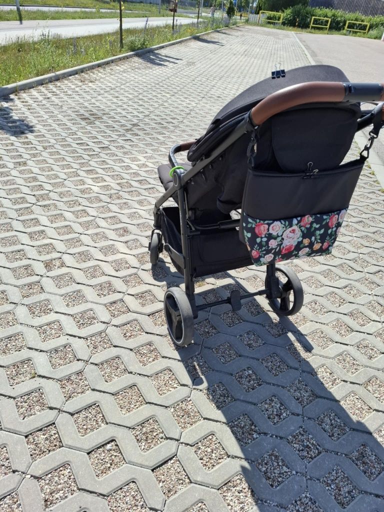 Zestaw dla malucha ,wózek, łóżeczko turystyczne, jeździk.i