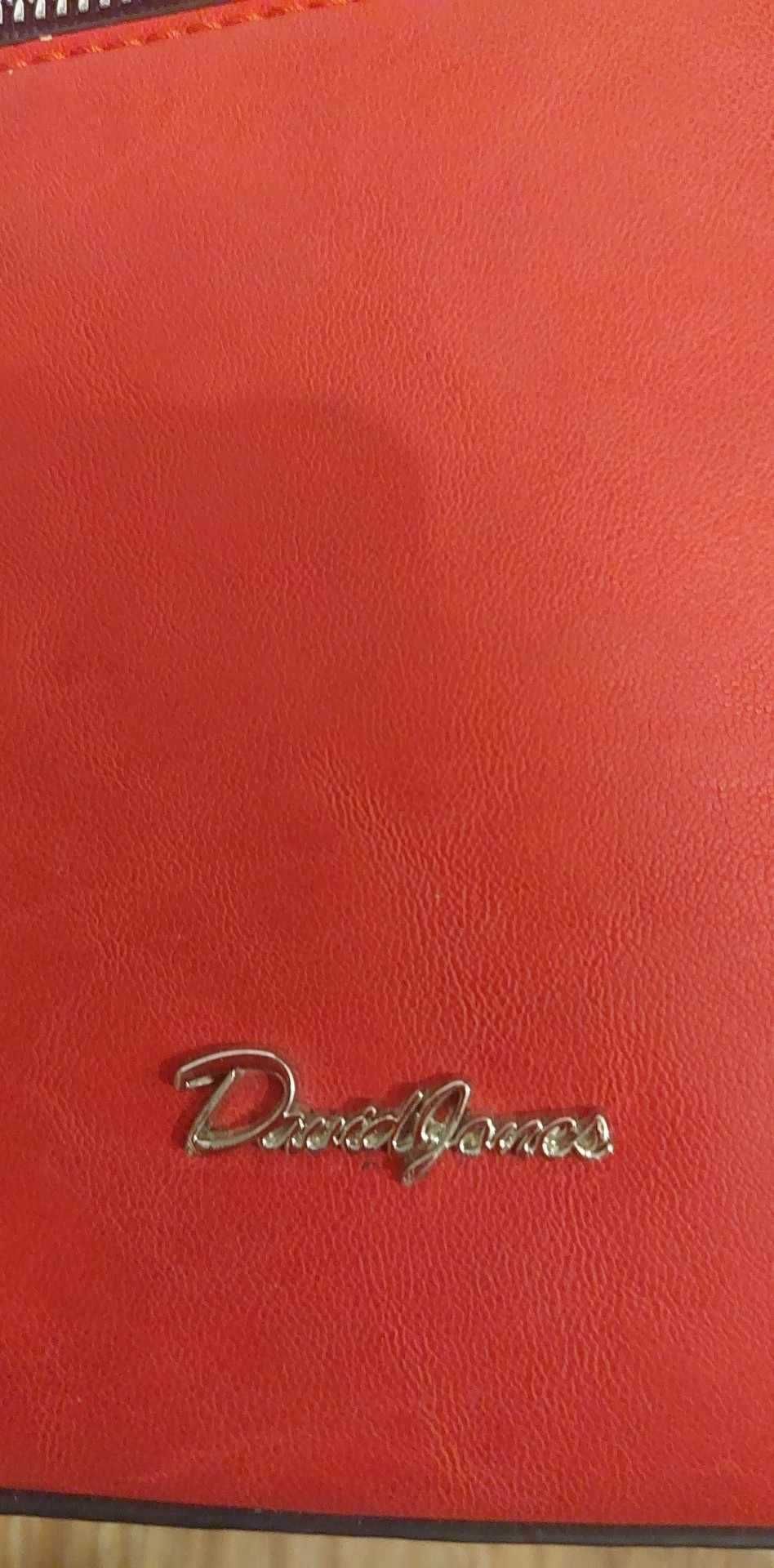Torebka damska kuferek David Jones