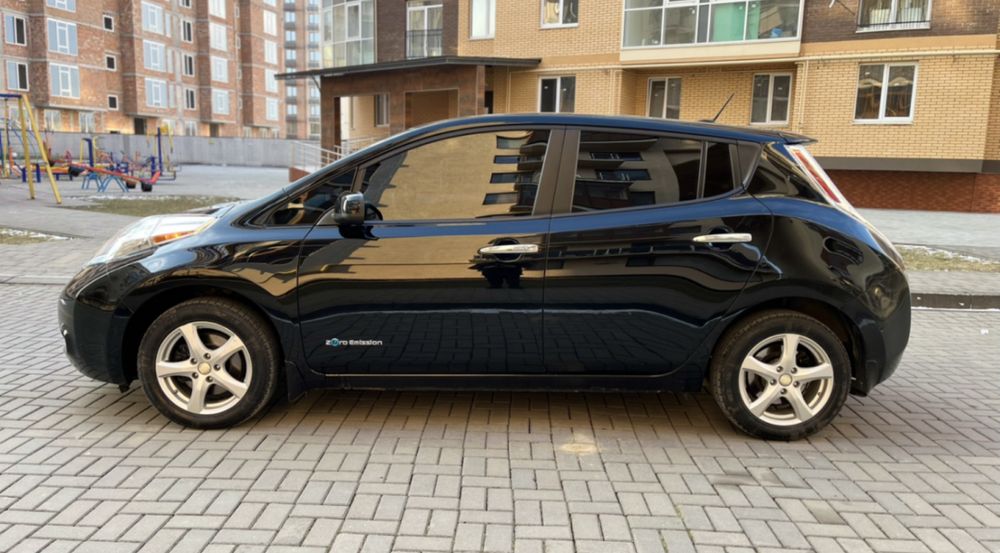 Аренда nissan leafe