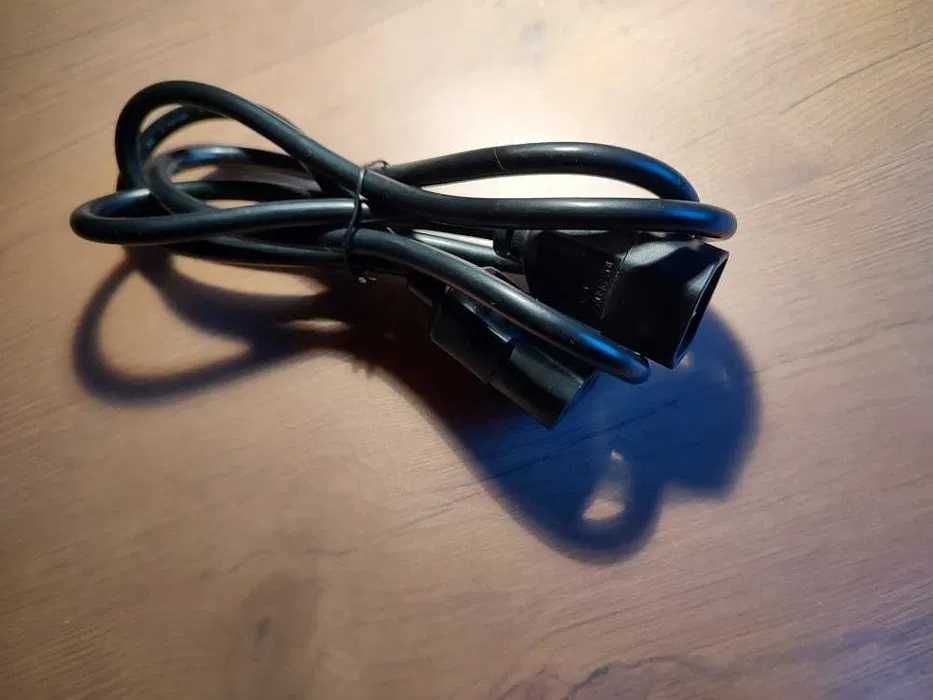 Przedłużacz kabla zasilającego do komputera, monitora, drukarki itp.