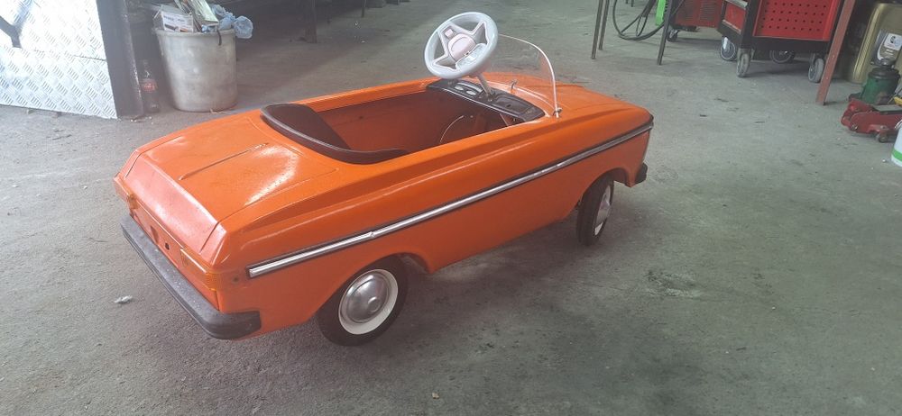 Azak AZLK MOSKWICZ na pedaly