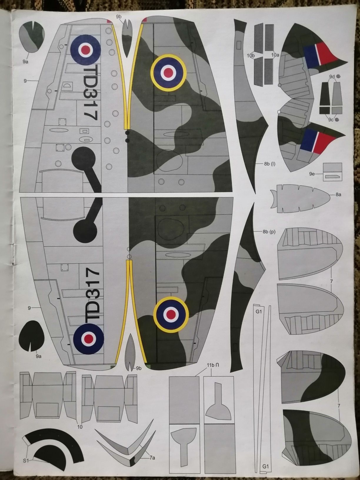 Supermarine Spitfire Mk. XVI model kartonowy 1:33