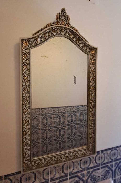 Credência de 1940 com espelho