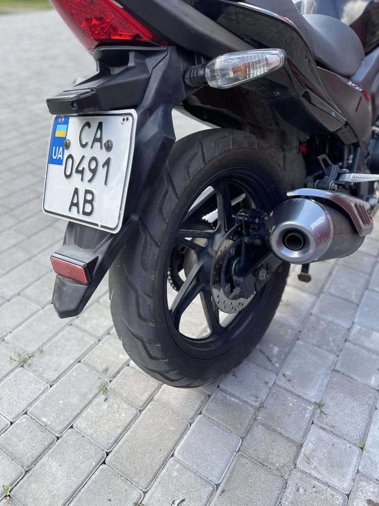 Продам Lifan kp200
