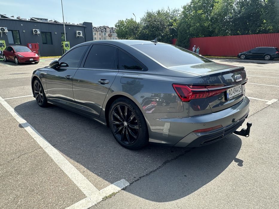 Audi a6 С8 - 367 л.с гібрид quattro