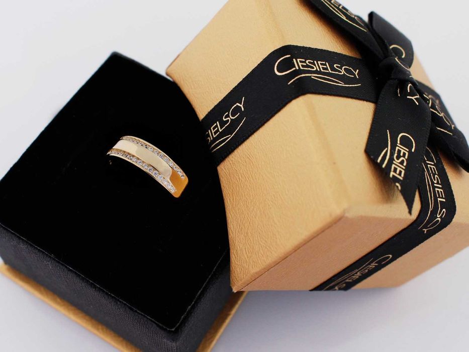 Subtelny pierścionek złoty obrączkowy podwójne cyrkonie PR 585