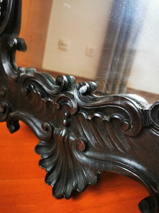 Espelho antigo com moldura em madeira 90x50cm