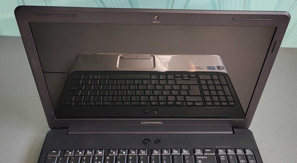 Laptop HP Compaq Presario CQ 61 3GB RAM, 250GB HDD, Windows 10, DVD