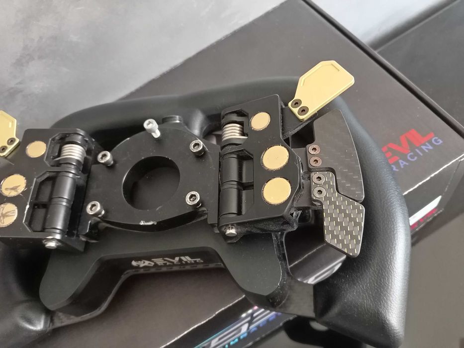Kierownica simracing Evil Racing DGT v2f Dual Clutch Dan Suzuki Editio