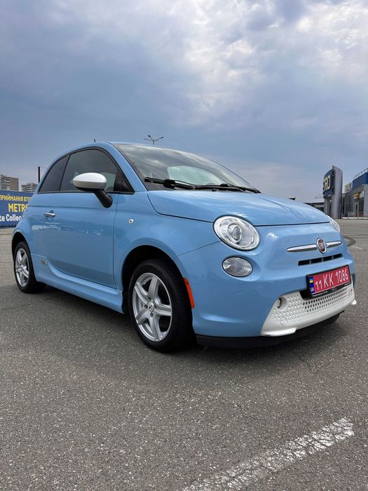 Fiat 500e рестайлінг 2016 рік