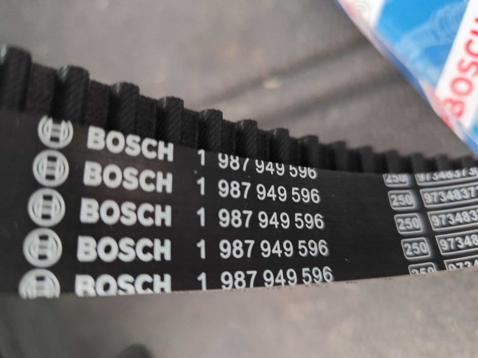 Ремень ГРМ BOSCH 1 987 949 596