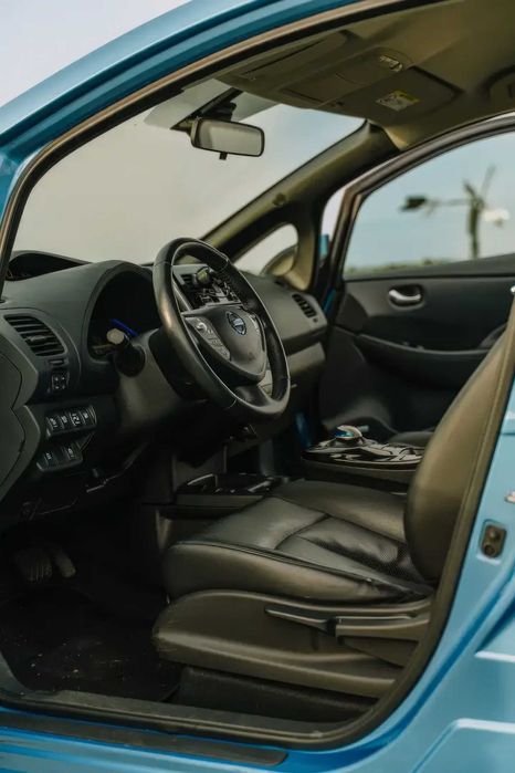 Nissan Leaf      2013