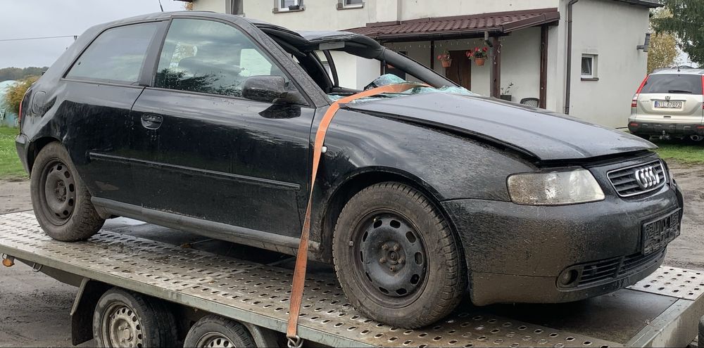 Audi a3 na części silnik 1,6 mpi 276 tys przebieg