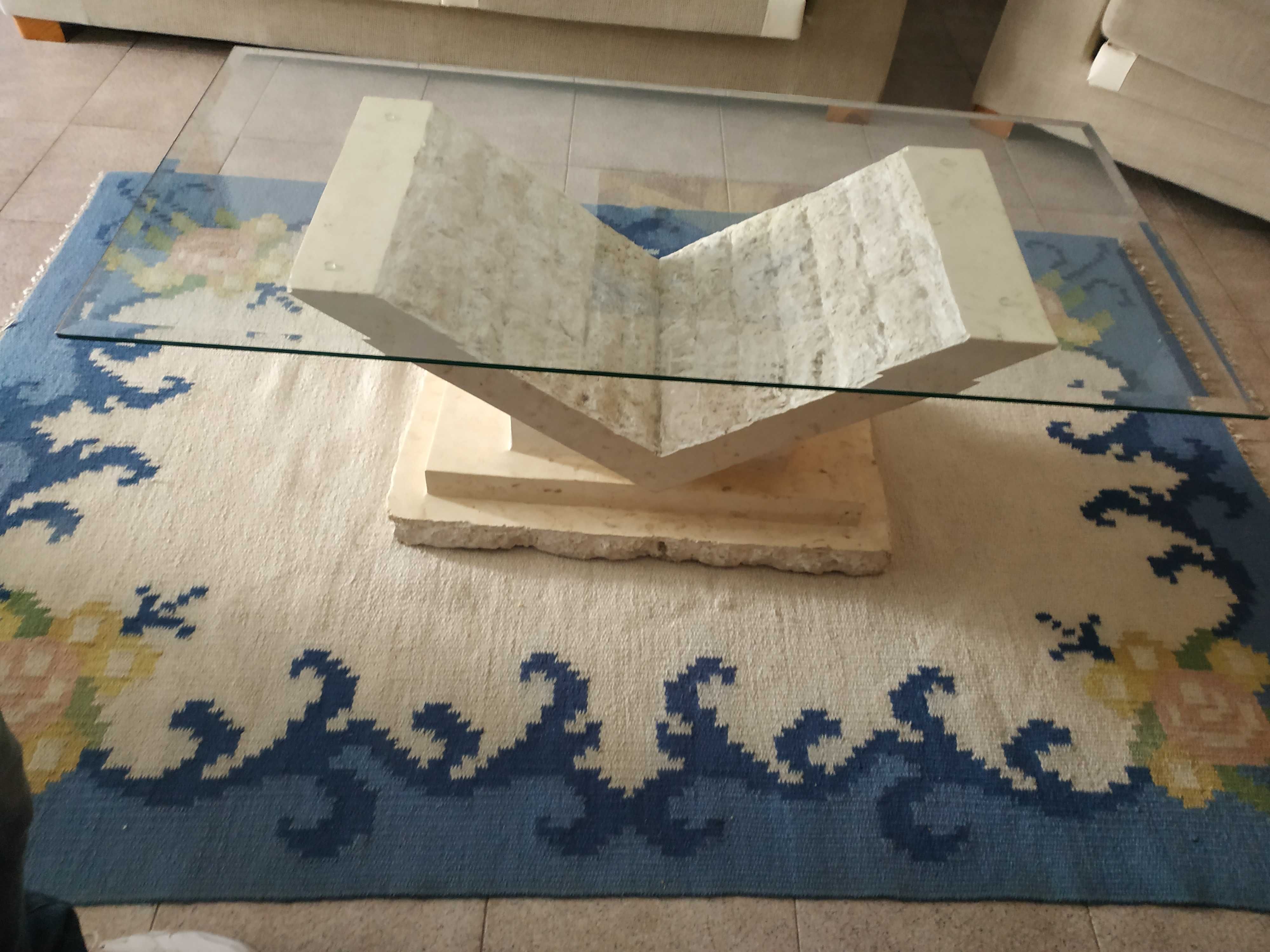 Mesa sala estar com tampo em vidro