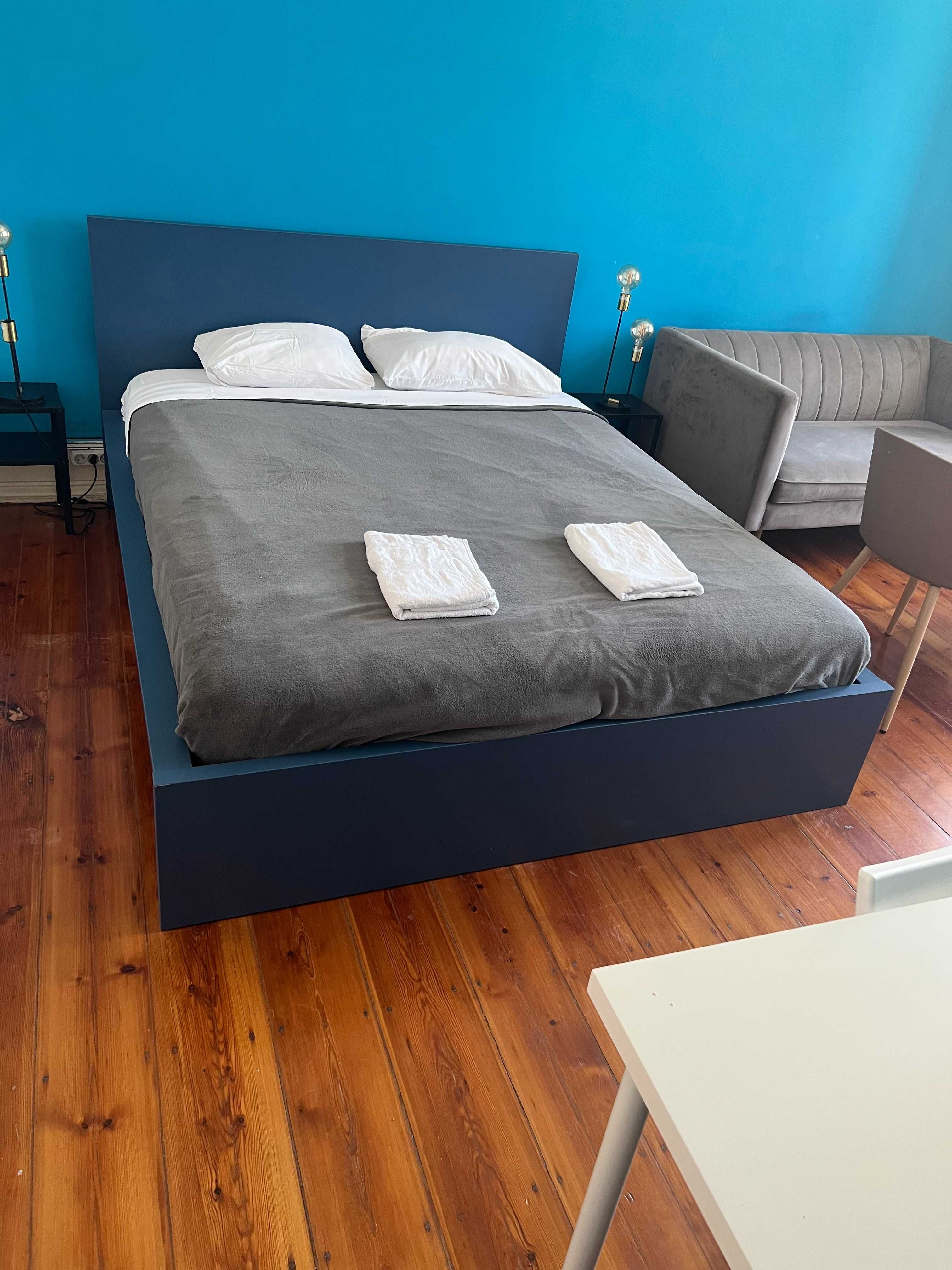 MALM
Estrutura de cama, azul, 140x200 cm + cama