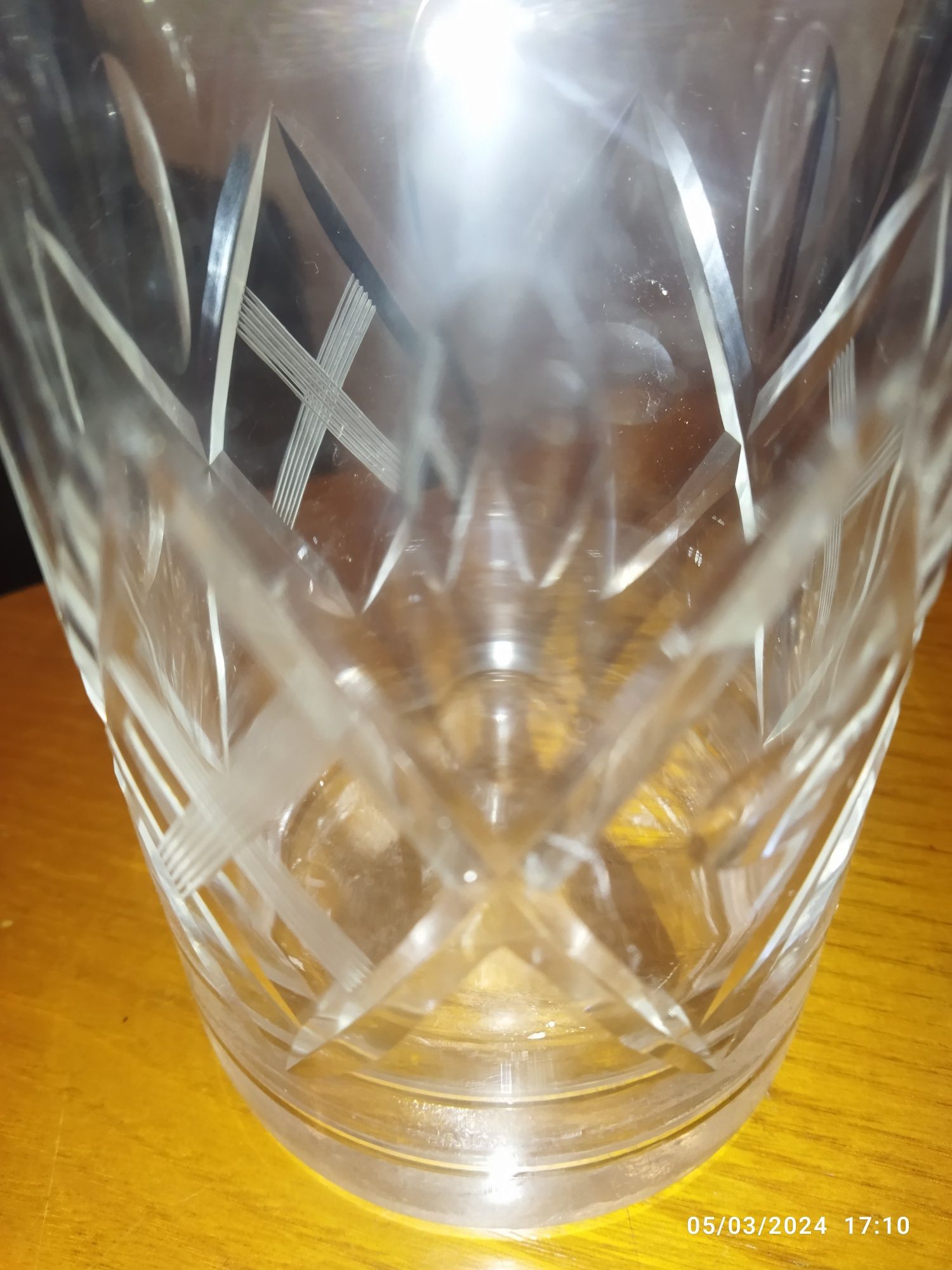 Garrafa em cristal, talhada à mão 30 cm