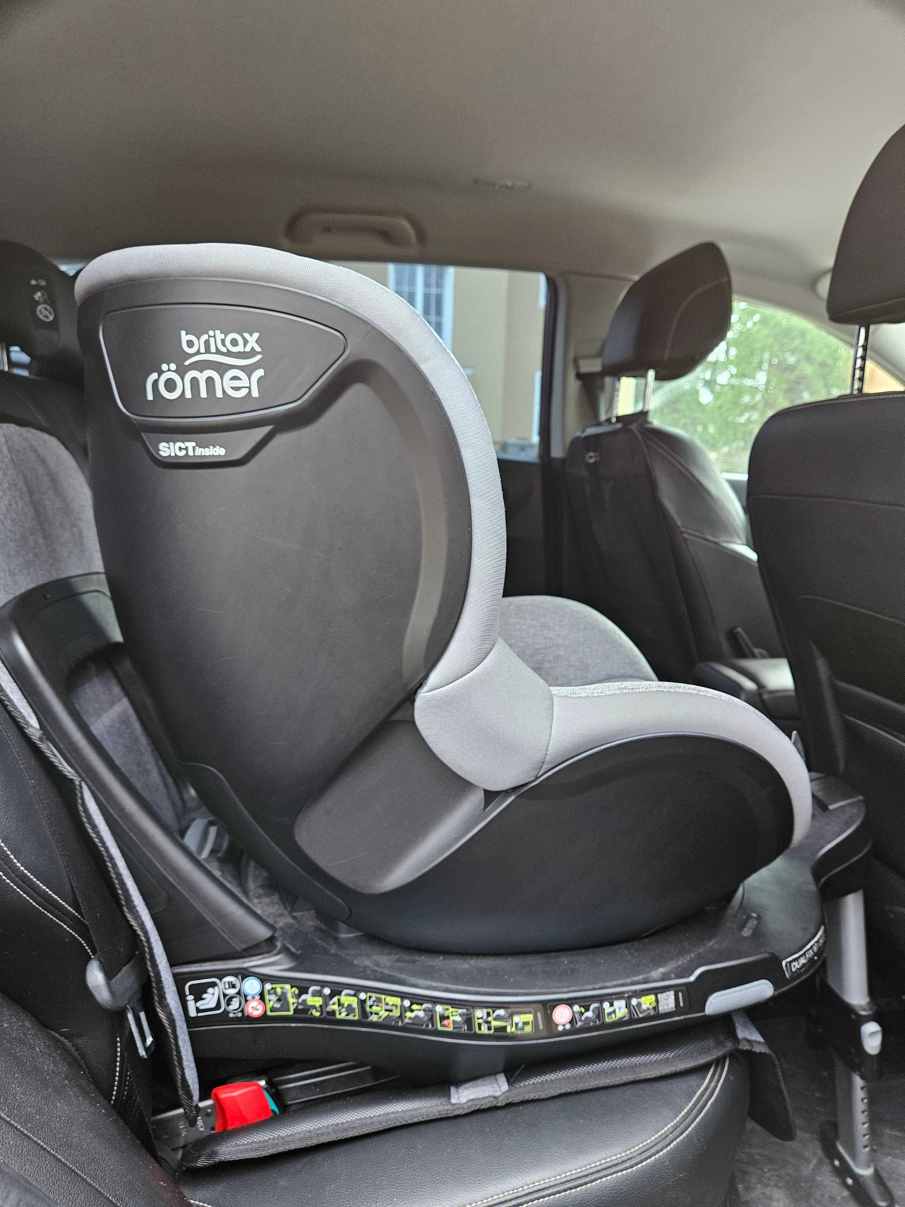 Дитяче автокрісло Britax Römer DUALFIX M i-SIZE