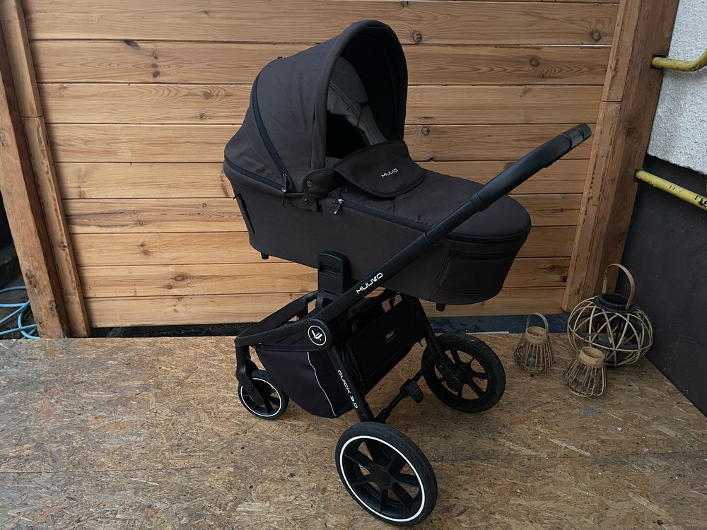 Muuvo Quick 3.0 2w1 czarny Gondola + Spacerowka + Adaptery do fotelika