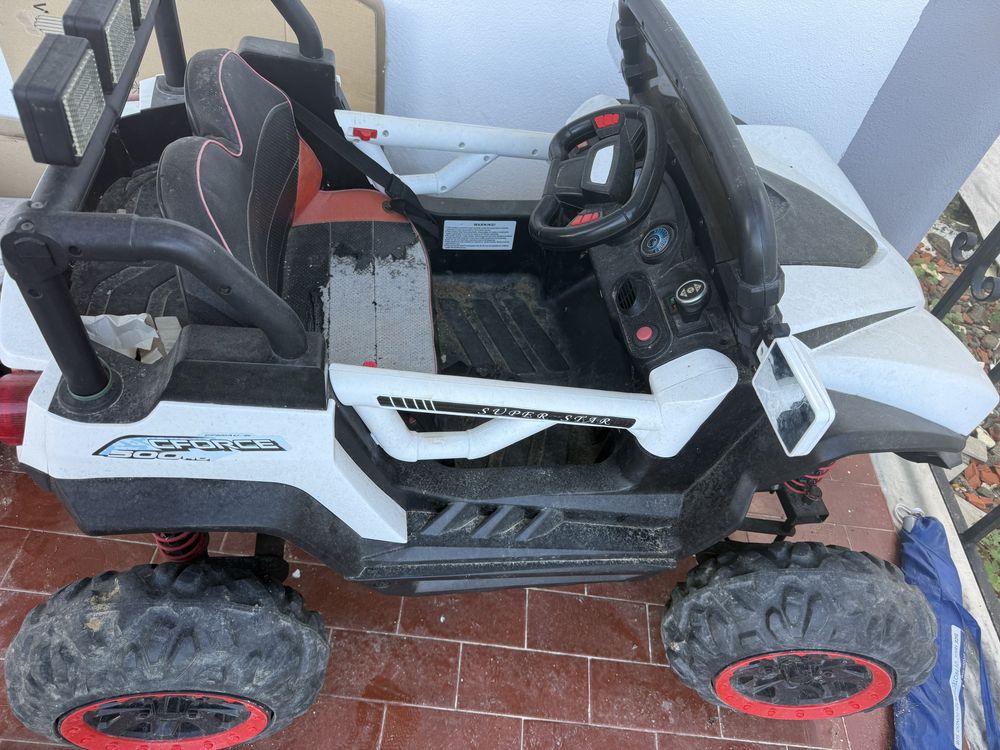 Carro 4x4 criança