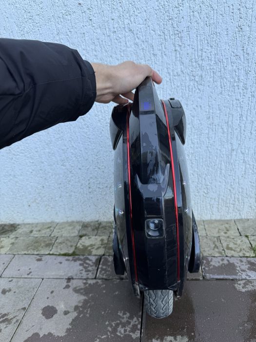 Моноколесо InMotion V8