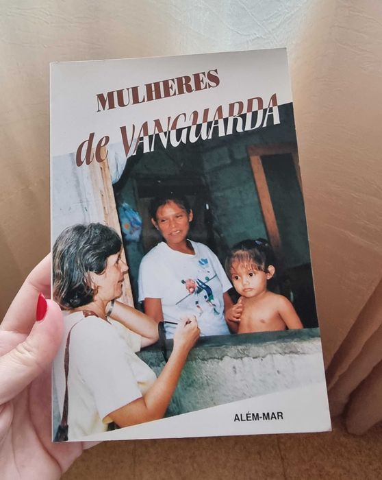 Livro "Mulheres de Vanguarda"