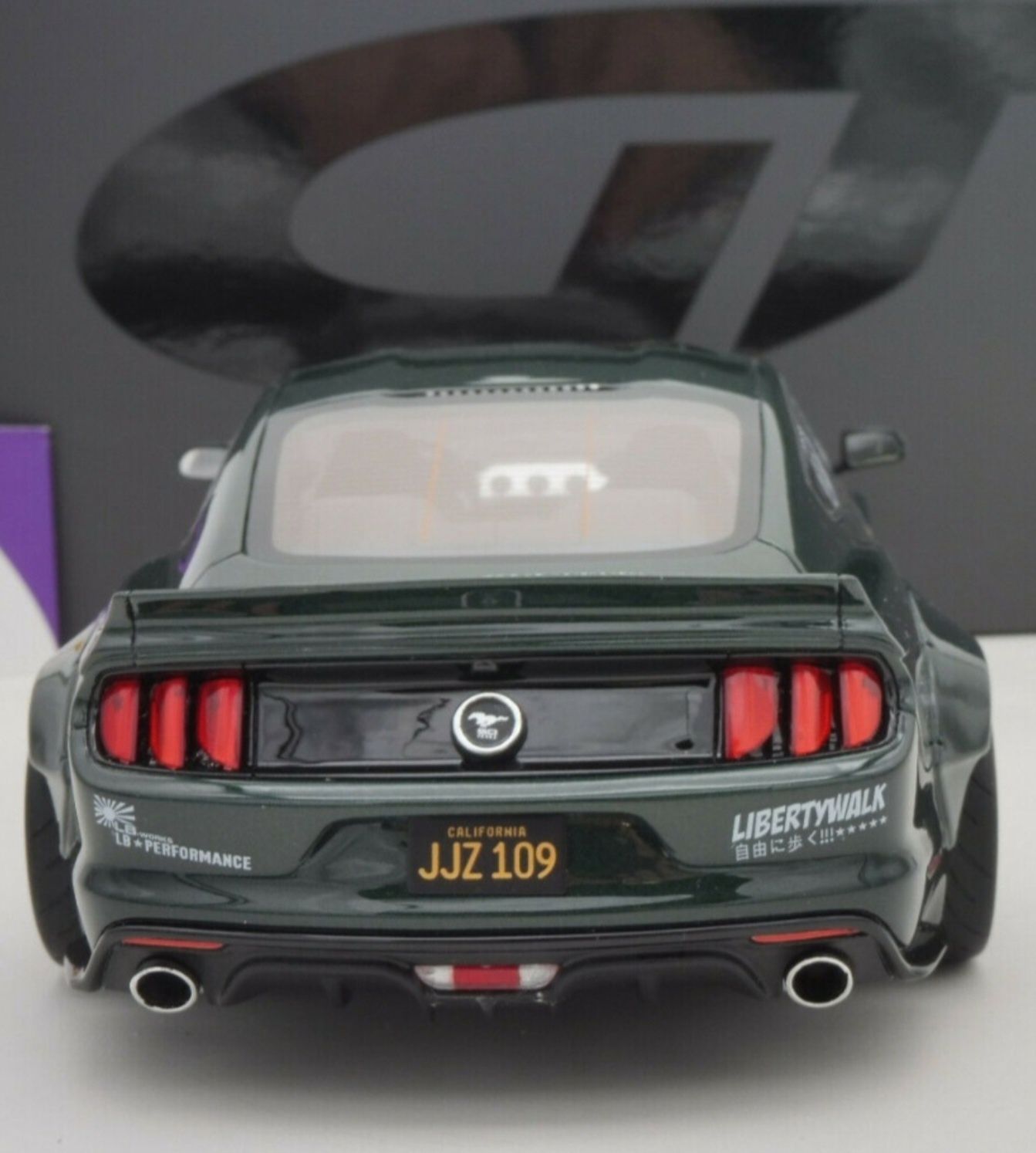 Miniatura Ford Mustang 1:18