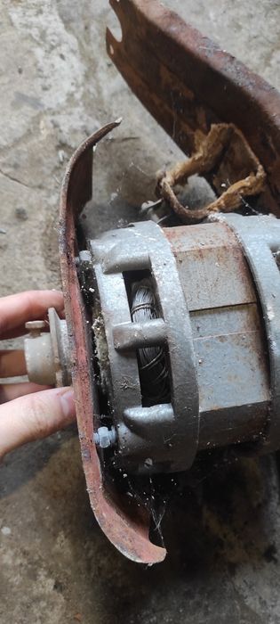 Двигатель от стиральной машины
