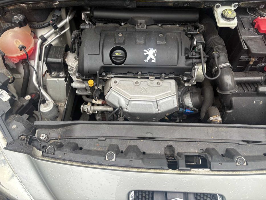 peugeot 308 1.4i 16v VVT 95 2008 rok sprowadzony
