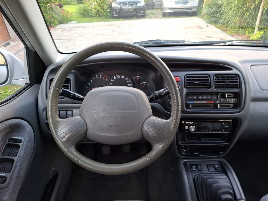 Suzuki Grand Vitara XL7 2.7 V6 7os serwisowana, bez rdzy, manual
