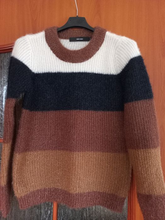 Sweter kolorowy ciepły