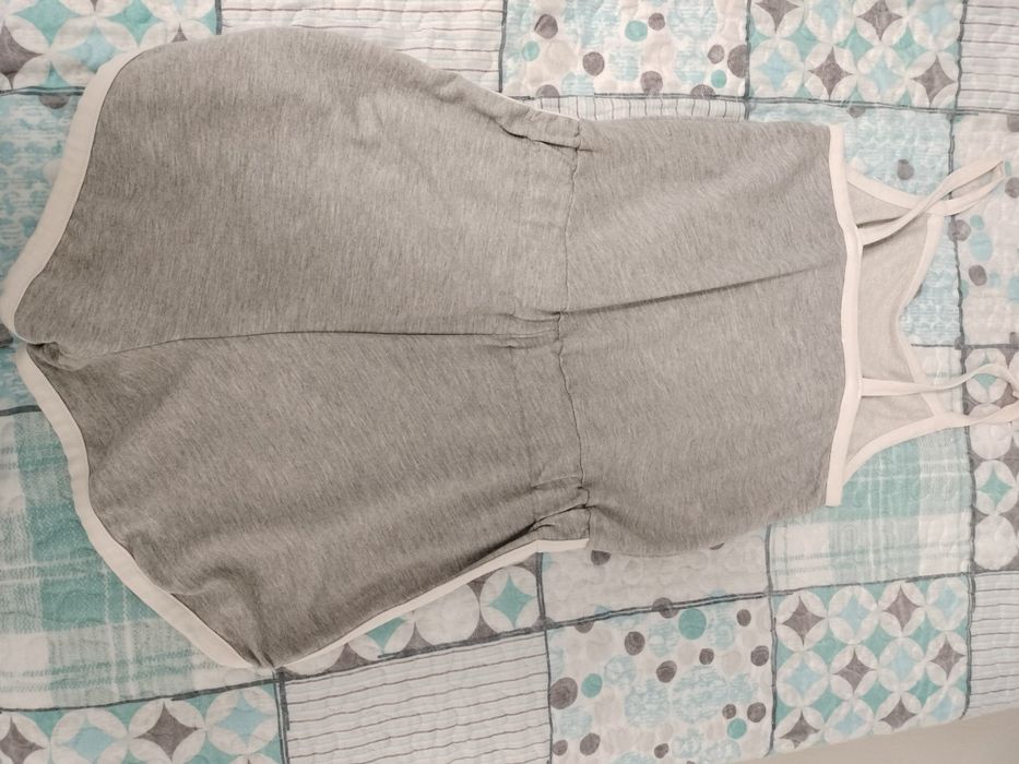 Macacão Cinzento
