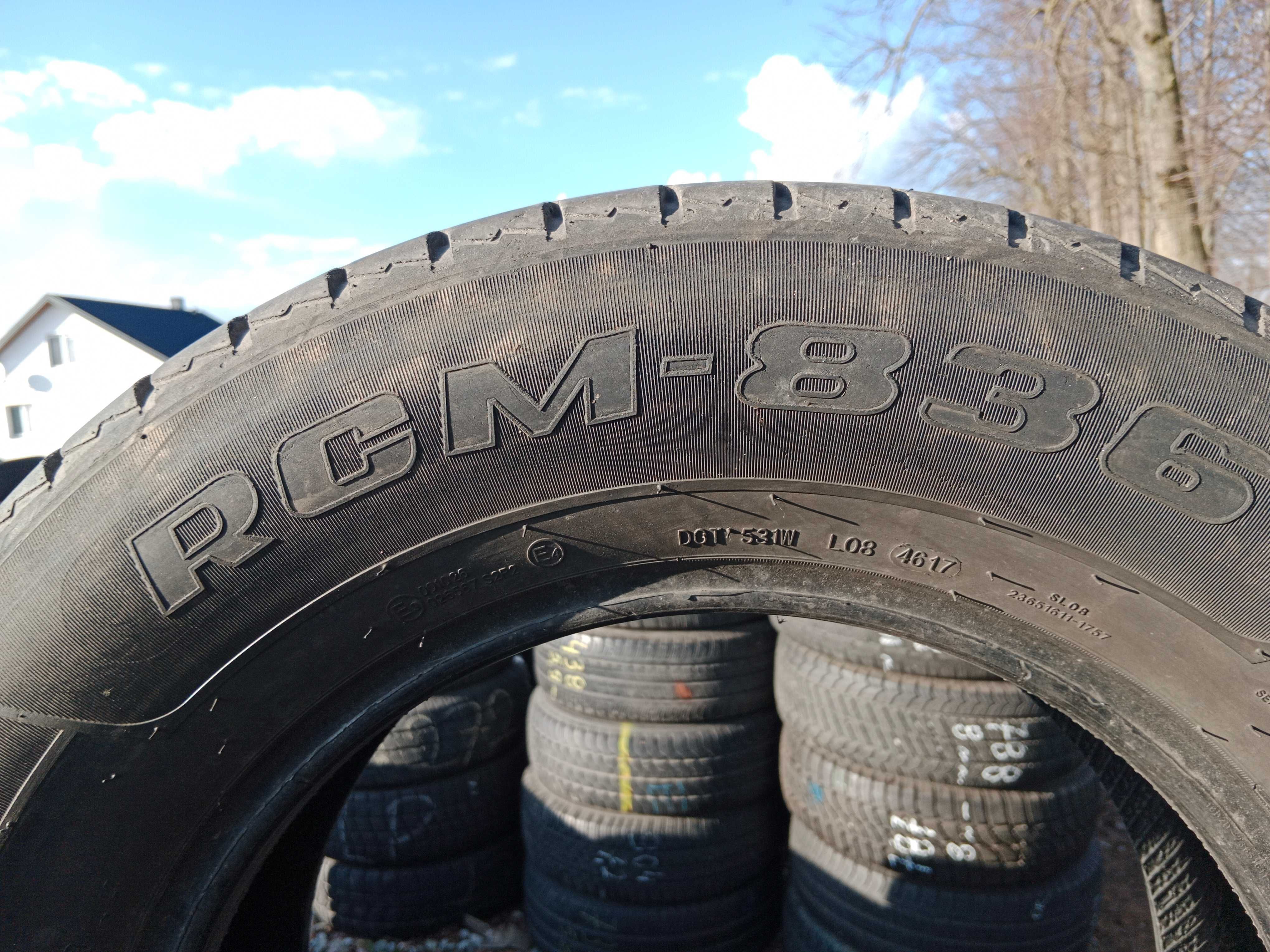 Opona używana zimowa 235/65R16C Rovelo RCM-836 1szt.