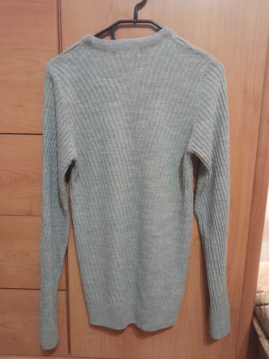 Sweter chłopięcy rozmiar S