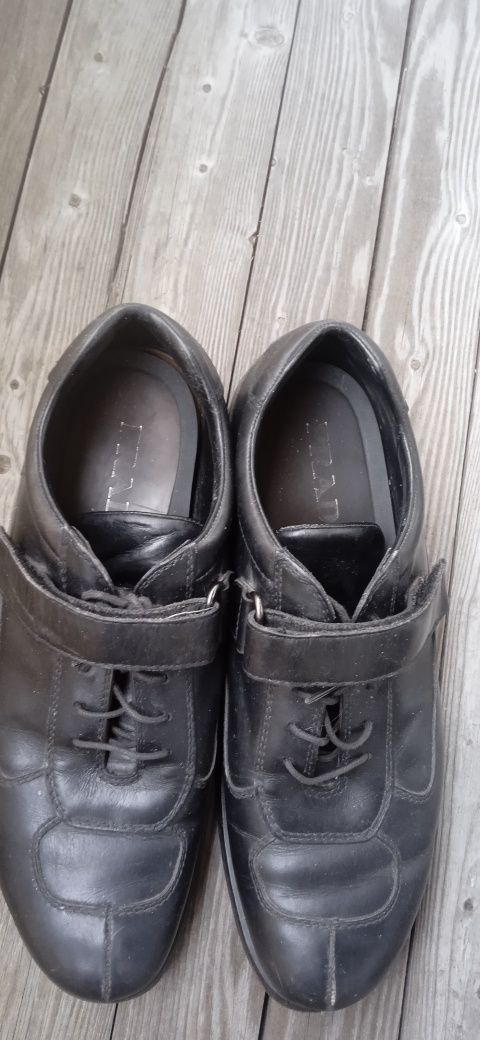 Damskie buty/mokasyny Prada