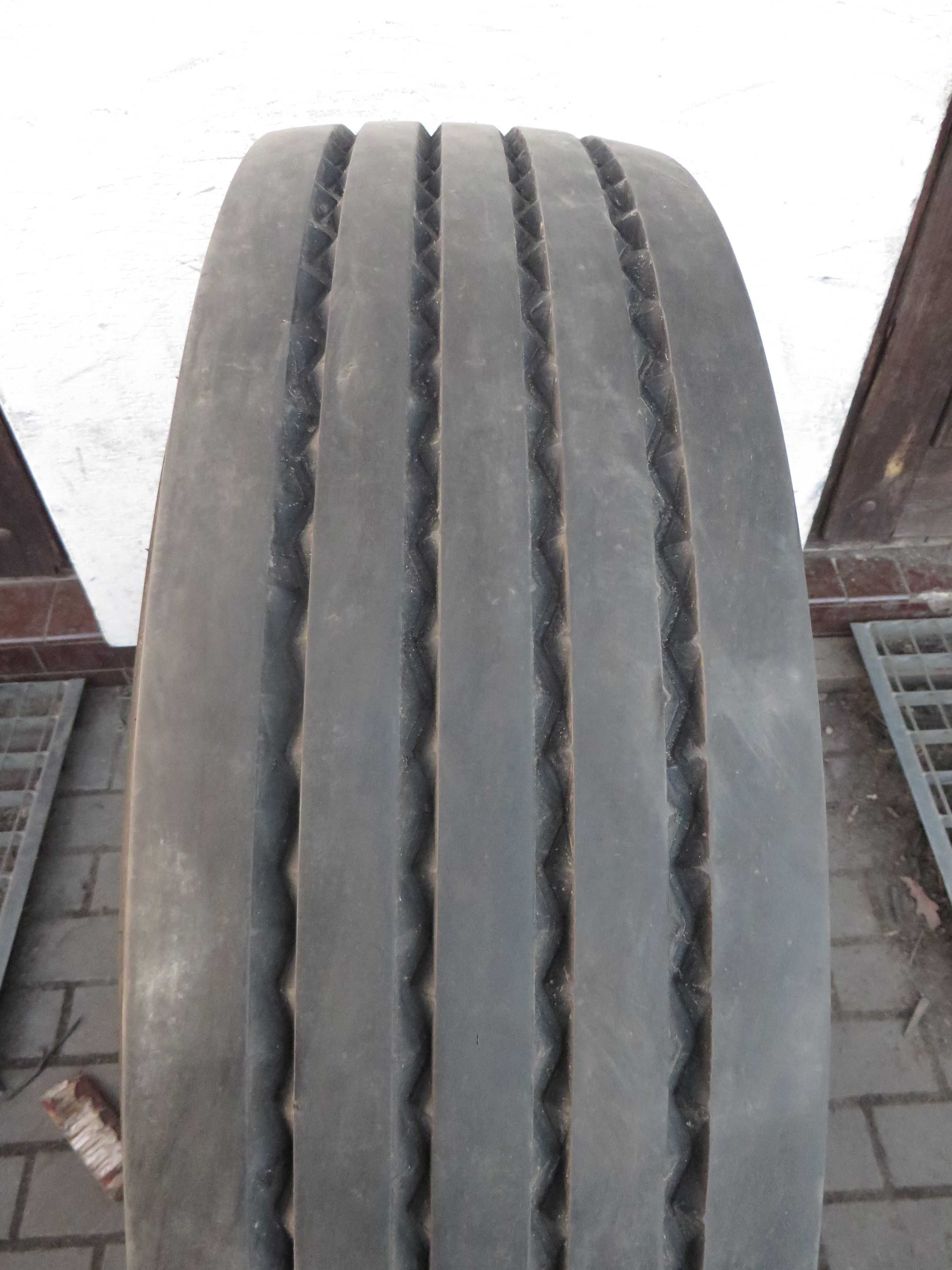 opona 295/80r22,5 Giti